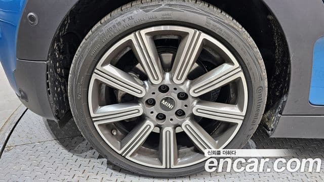 Mini Cooper S 클럽맨 2세대, 2024 все фото