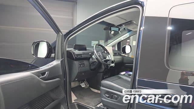 Hyundai Staria Inspiration, 2024 10