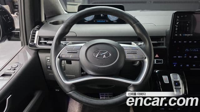 Hyundai Staria Inspiration, 2024 13
