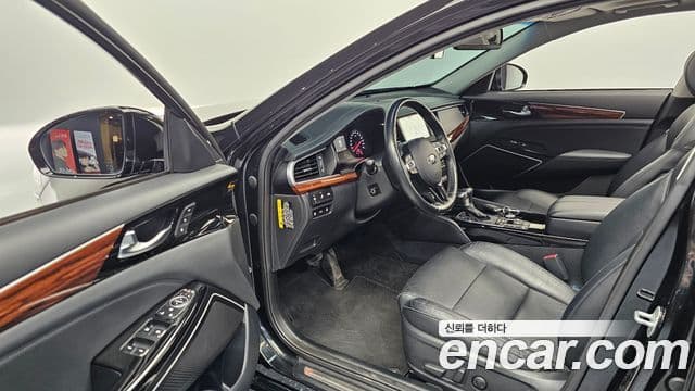 Kia All New K7 Noblesse, 2016 10