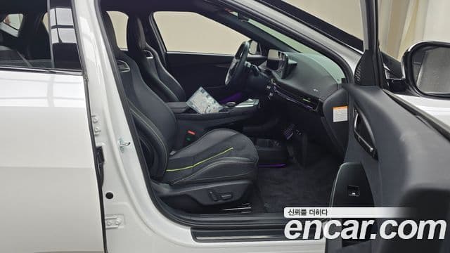 Kia The / новый New EV6 GT 4WD, 2025 11