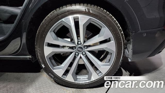 Audi Q8 (4M) Premium, 2023 все фото