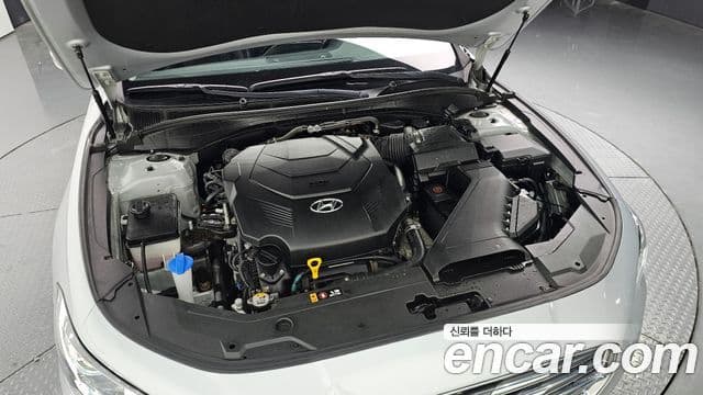 Hyundai Grandeur IG 3.3 Celebrity, 2019 6