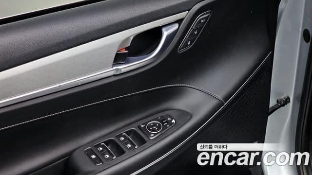 Hyundai Grandeur IG 3.3 Celebrity, 2019 17