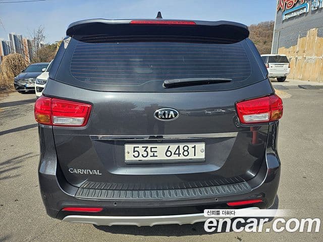Kia All New Carnival Special, 2018 4