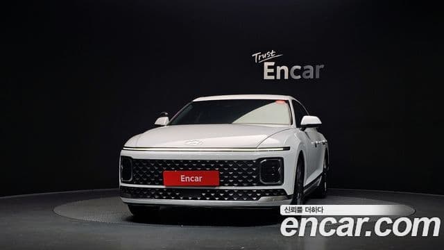 Hyundai Grandeur (GN7) люксовая версия, 2025 3