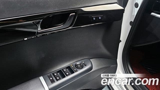 Hyundai Grandeur (GN7) люксовая версия, 2025 17