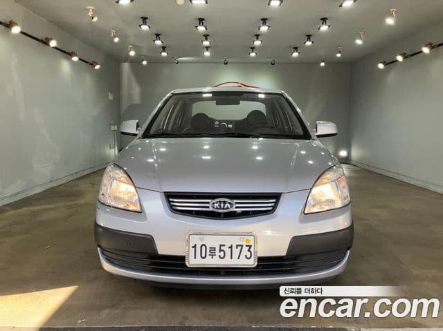 Kia Pride(новый кузов / новое поколение) 4DR 1.4 DOHC L, 2007 2