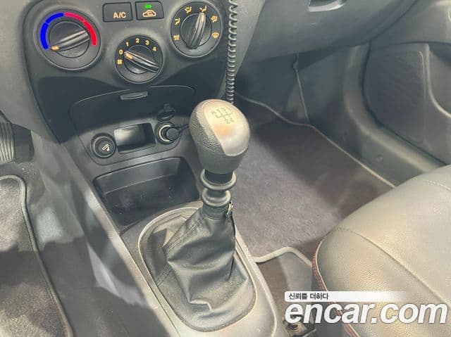 Kia Pride(новый кузов / новое поколение) 4DR 1.4 DOHC L, 2007 9