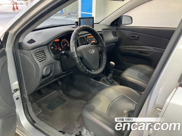 Kia Pride(новый кузов / новое поколение) 4DR 1.4 DOHC L, 2007 10
