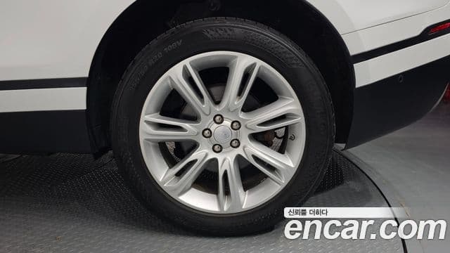 Land Rover Range Rover Velar 2.0 D240 SE, 2018 все фото