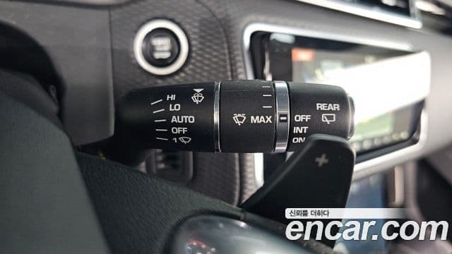 Land Rover Range Rover Velar 2.0 D240 SE, 2018 19