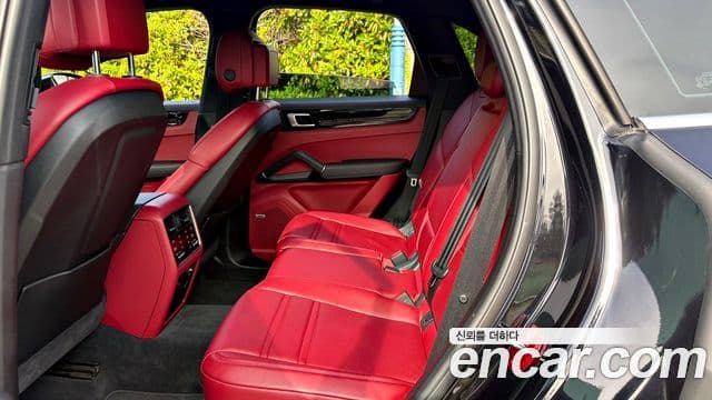 Porsche Cayenne (PO536), 2019 12