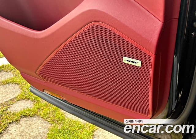 Porsche Cayenne (PO536), 2019 19