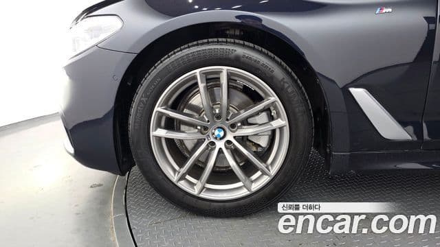 BMW 5시리즈 (G30) 520d M Sport Plus, 2018 все фото