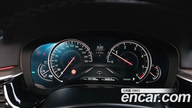 BMW 5시리즈 (G30) 520d M Sport Plus, 2018 8