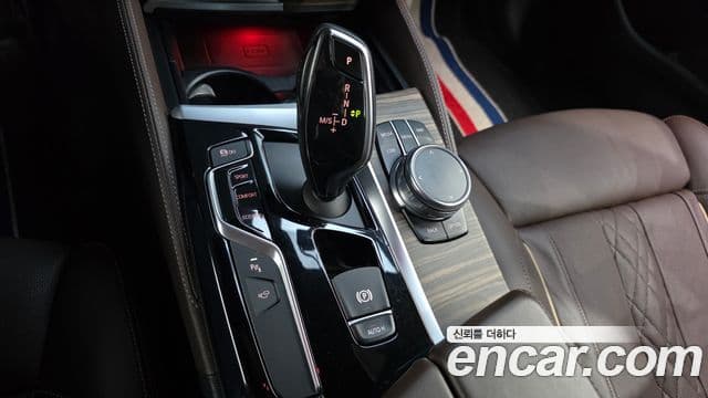 BMW 5시리즈 (G30) 520d M Sport Plus, 2018 9