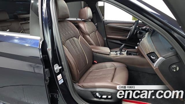 BMW 5시리즈 (G30) 520d M Sport Plus, 2018 10