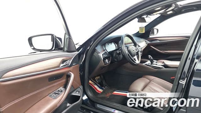 BMW 5시리즈 (G30) 520d M Sport Plus, 2018 11