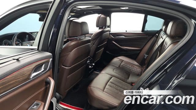 BMW 5시리즈 (G30) 520d M Sport Plus, 2018 12