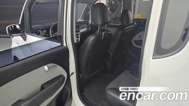 Kia Ray Deluxe, 2016 11