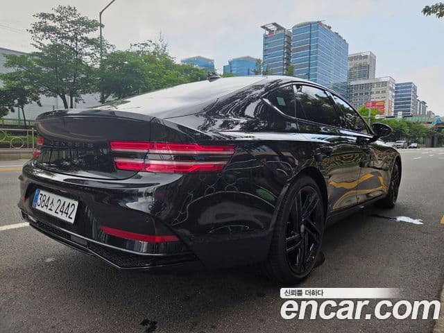 Genesis G80 (RG3) чёрный, 2026 2