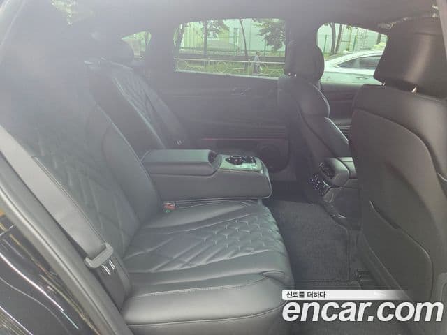 Genesis G80 (RG3) чёрный, 2026 11