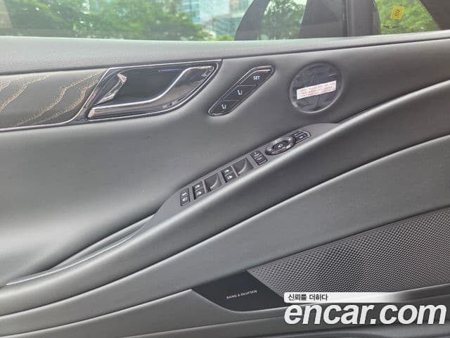 Genesis G80 (RG3) чёрный, 2026 12