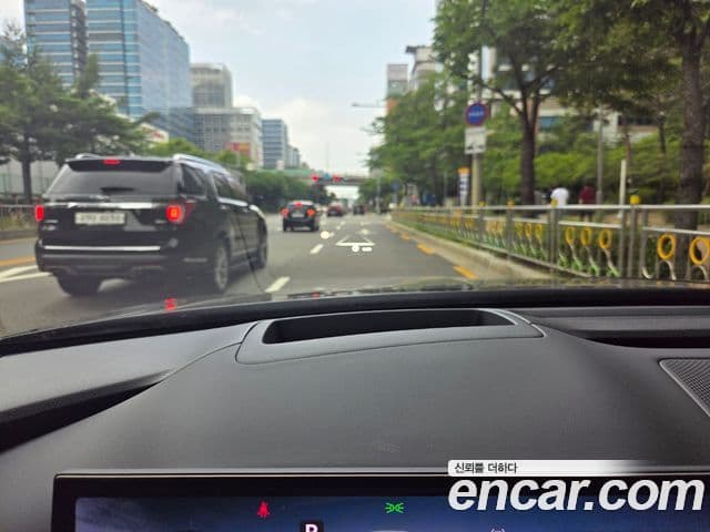 Genesis G80 (RG3) чёрный, 2026 18