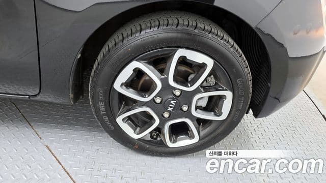 Kia The / новый New Ray Signature, 2021 все фото