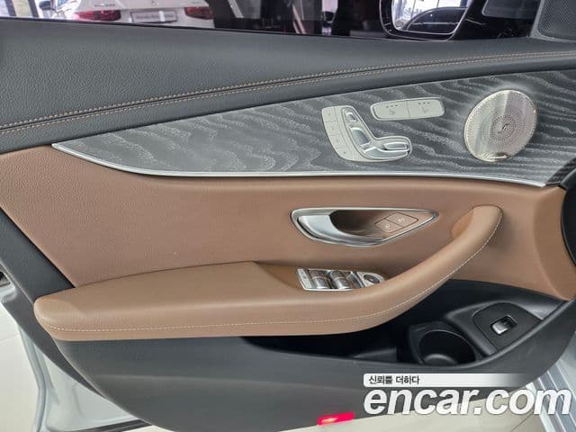 Mercedes-Benz E-класс W213 Avantgarde, 2022 12