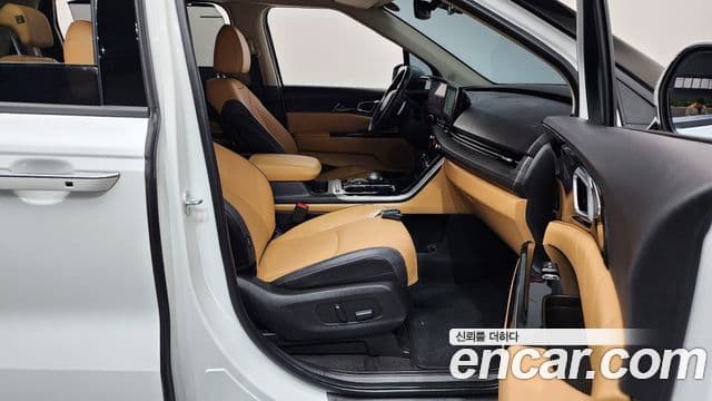 Kia Carnival 4세대 Signature, 2023 11