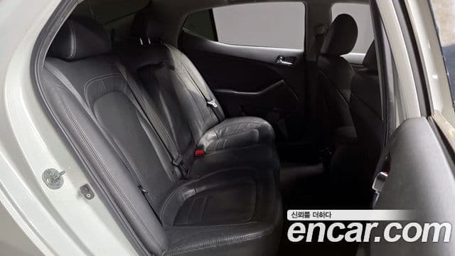 Kia K5 Prestige, 2013 12