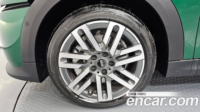 Mini Cooper C 4세대 Classic, 2025 все фото