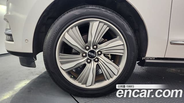 Lincoln Navigator 4세대 3.5L чёрный Label, 2018 все фото