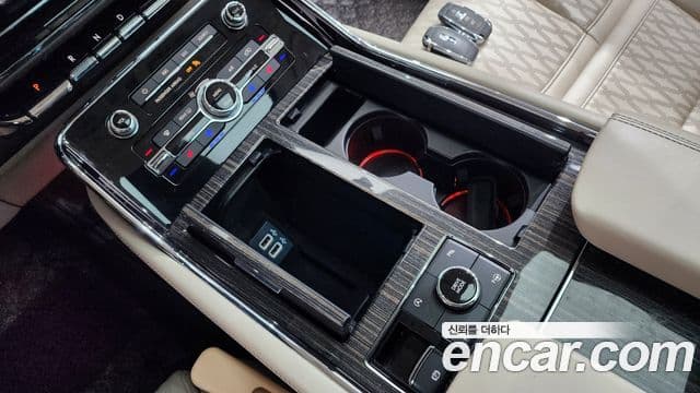 Lincoln Navigator 4세대 3.5L чёрный Label, 2018 9