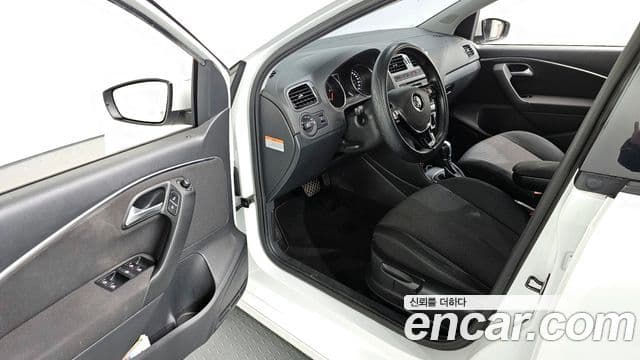 Volkswagen 폴로 5세대, 2016 10