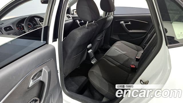 Volkswagen 폴로 5세대, 2016 11