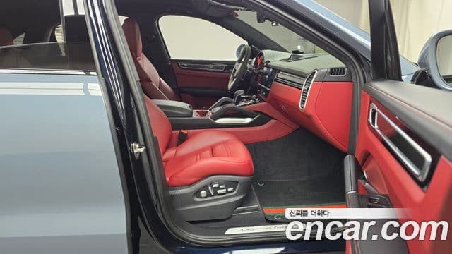 Porsche Cayenne (PO536) 4.0 турбо купе, 2020 11