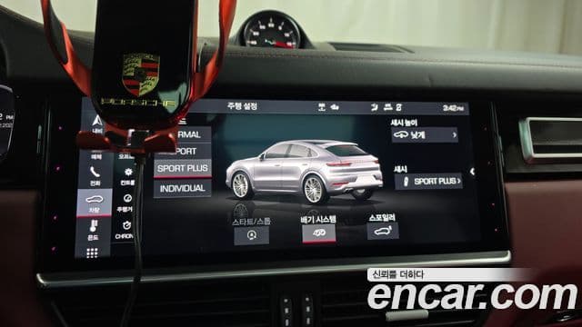 Porsche Cayenne (PO536) 4.0 турбо купе, 2020 16