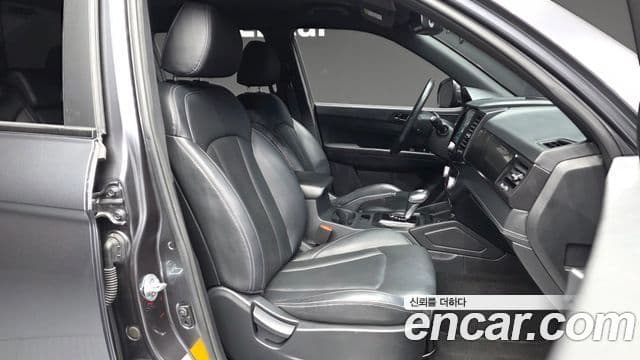 KG모빌리티(SsangYong) Rexton Sport Prestige, 2020 11