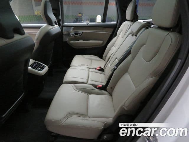 Volvo XC90 2세대 B6 Ultra Bright, 2026 9