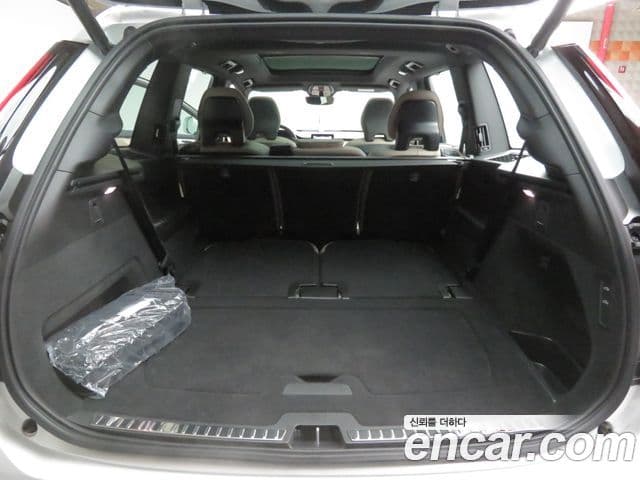 Volvo XC90 2세대 B6 Ultra Bright, 2026 16