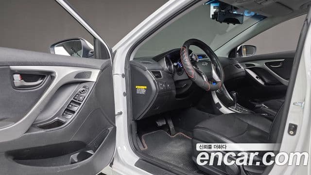 Hyundai Avante MD M16 GDI Avenue, 2013 12