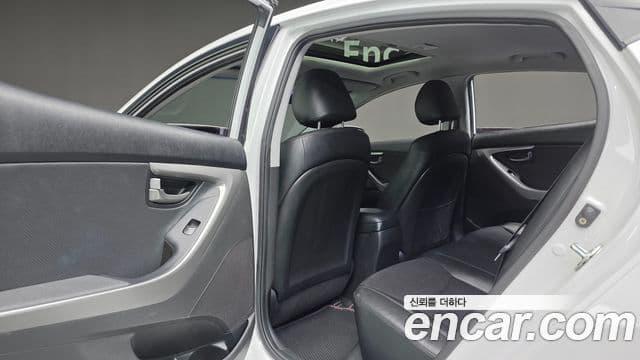 Hyundai Avante MD M16 GDI Avenue, 2013 18