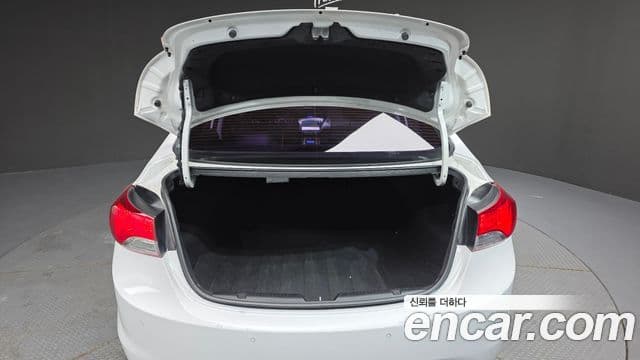 Hyundai Avante MD M16 GDI Avenue, 2013 20