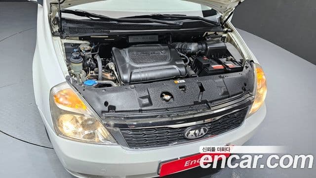 Kia Carnival R Premium, 2014 6