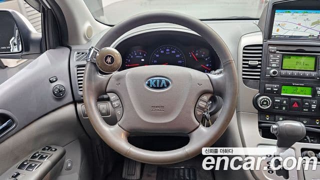 Kia Carnival R Premium, 2014 13
