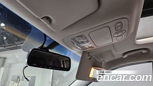 Kia Carnival R Premium, 2014 18