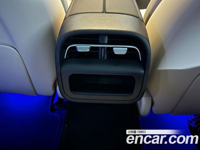 Mercedes-Benz E-класс W214 Avantgarde, 2025 17